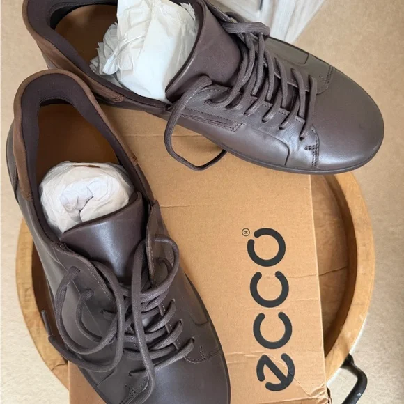 Ecco Men's Dark Brown Leather Sneakers Brand New - Picture 6 of 9